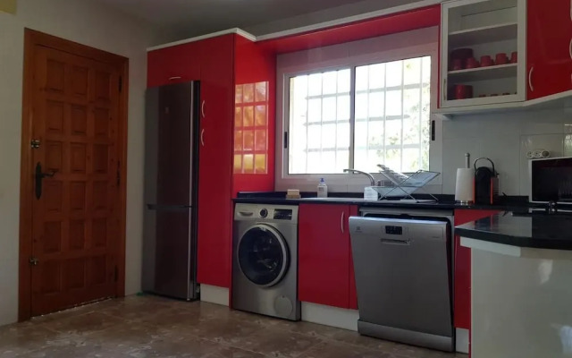 Casa Fragata con Jardin y Vista Mar - 102D