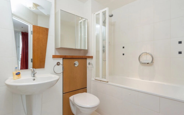 403 Portland Gardens Penthouse Apartment