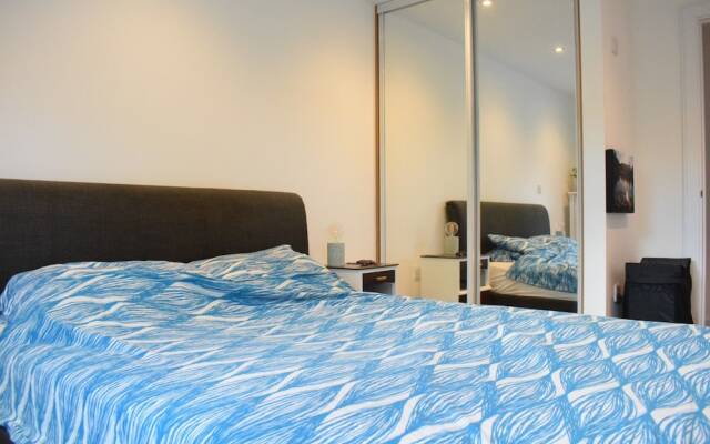 1 Bedroom Modern Flat in Central London