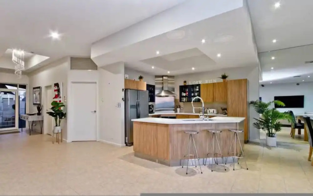 Oceanfront Oasis in Tennyson