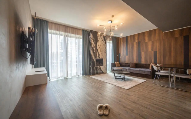 Silver Mountain Deluxe Suite B10