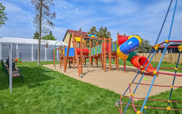 Stunning Home in Sianozety With 2 Bedrooms and Wifi