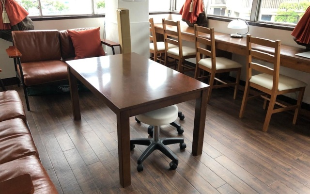 Almas Guest House - Hostel – Guest Rooms – Nagasaki