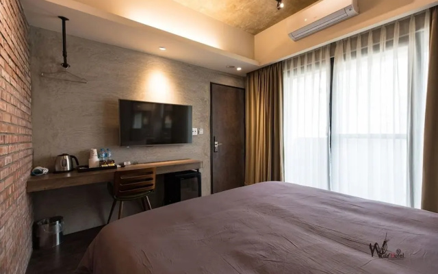 Wild Hotel