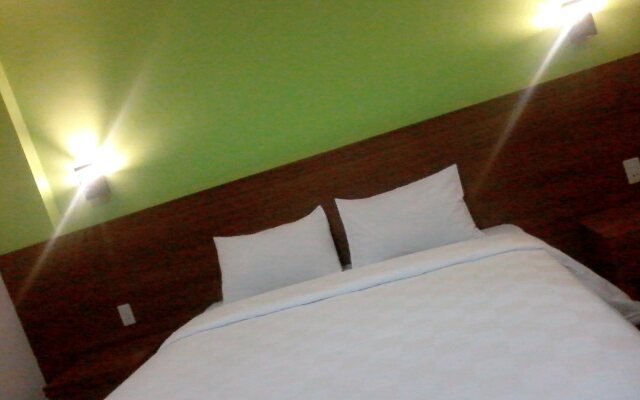 Hotel Candi Indah - Akpol Semarang