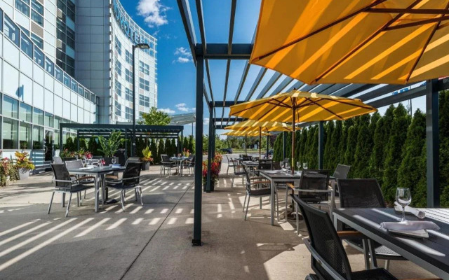 Novotel Montreal Aeroport