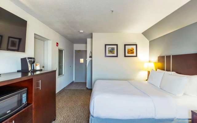 Comfort Inn And Suites