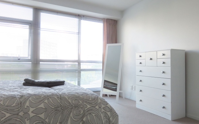 Luxury Apartment at Hobson Gardens – Guest Rooms – Auckland