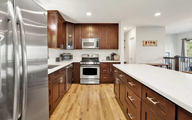 THE Malabear Cabin #2160