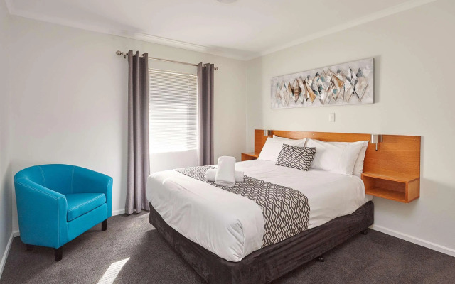 Elphin Motel & Serviced Apartments