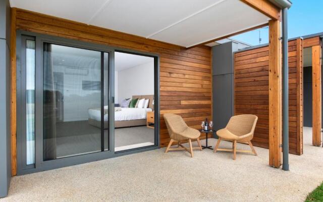 13th Beach Golf Lodges