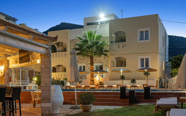 Nikos Apartments