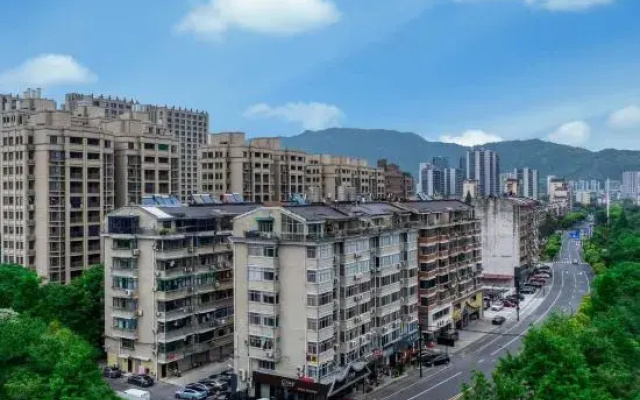 Lidu Business Hotel (Hangzhou Gongwang Street Subway Station)