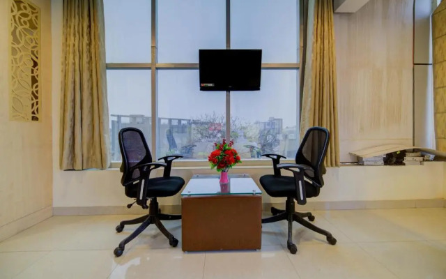 Hotel Decent Suites