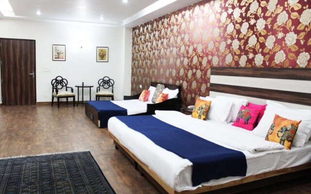 Adhunik Hotel Neemrana