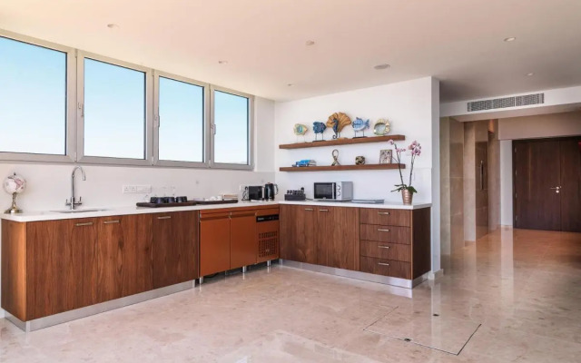 The Tower at St Raphael Resort