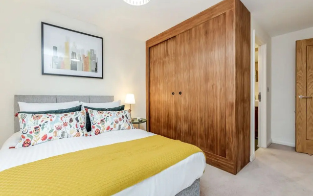 Large Apartment near Windsor Castle