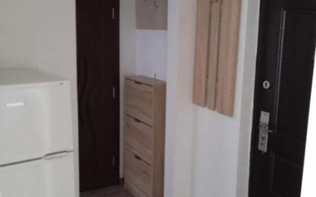 4 Rooms Apartment