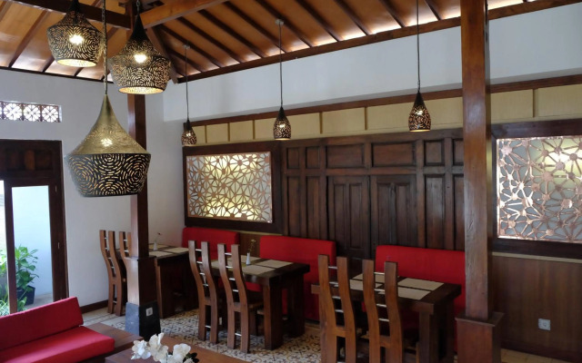 Puri Langenarjan Guest House
