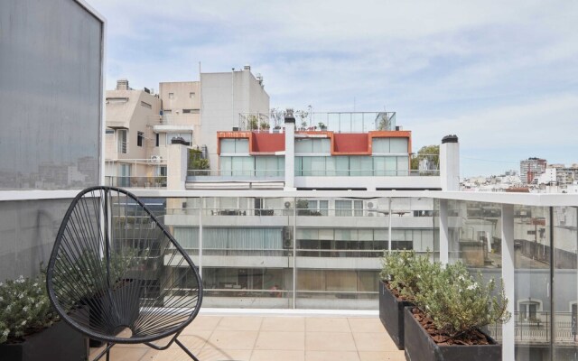 Spacious studio with balcony terrace I