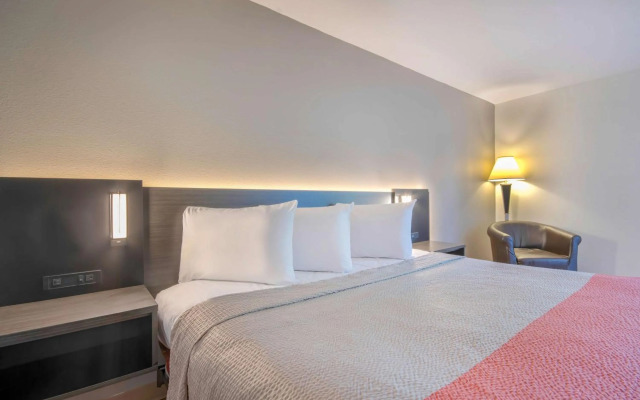 Motel 6 Walton, KY - Richwood - Cincinnati Airport South