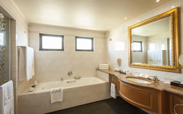 Labourdonnais Waterfront Hotel