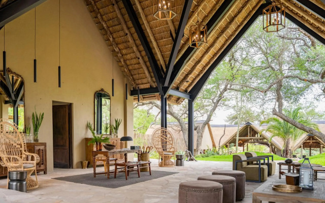 Thornybush Game Lodge