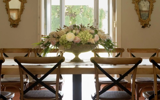 Luxury Estate on the Hills of Lake Garda