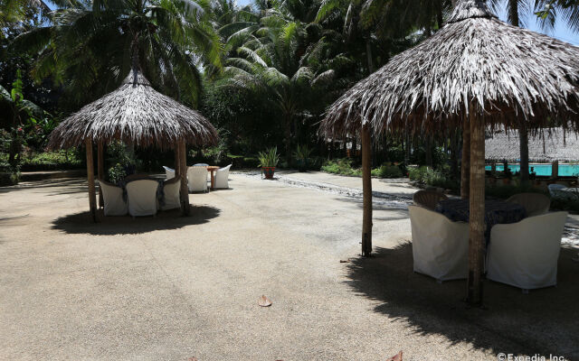 Coco Grove Beach Resort