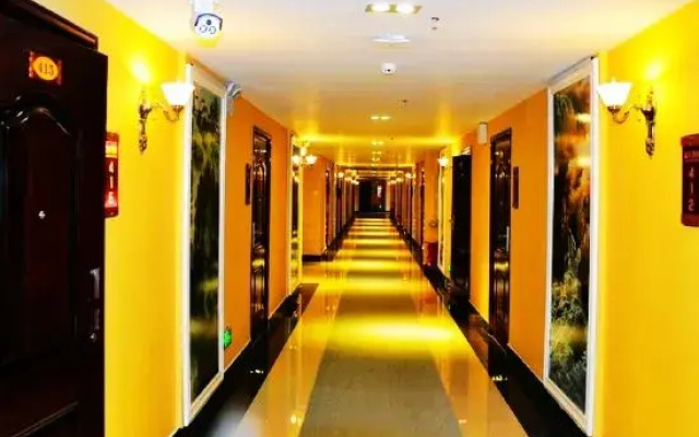Blue Sky Hotel