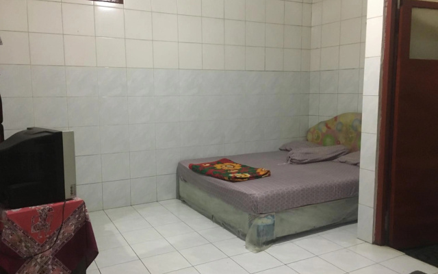 Hotel SiCantik by ZUZU – Guest Rooms – Sleman