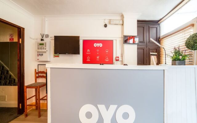 Oyo Devine Beach Hotel, Westcliff Southend-On-Sea