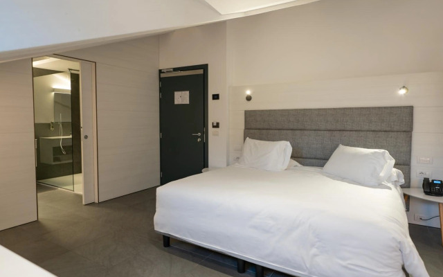 Boutique hotel touring