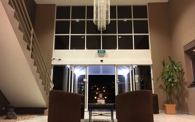 Pacific Garden Hotel