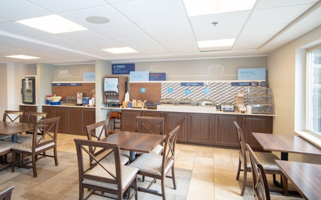 Holiday Inn Express Houghton-Keweenaw by IHG