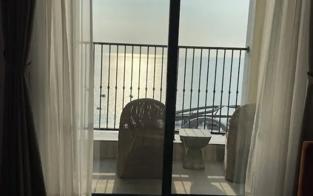 Azure Premium Apartments