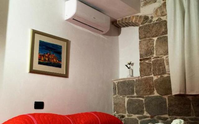 Plaza Stone Apartment