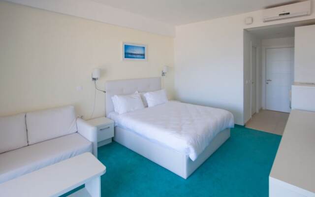 Atrium by the Blaxy - All Inclusive