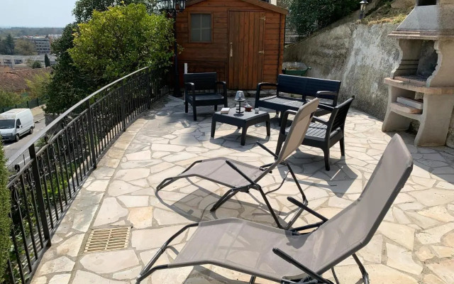 Bas de Villa avec vue dégagée