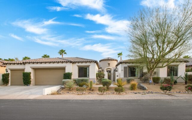 Palisades by Avantstay Gorgeous Backyard w/ Pool, Spa & Games