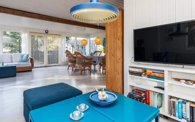 6 Person Holiday Home in Hals