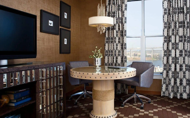 Kimpton Riverplace Hotel by IHG