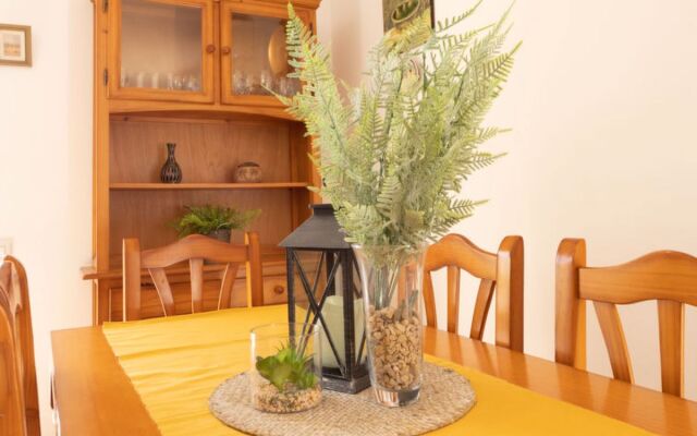 House Jenaro Deltebre