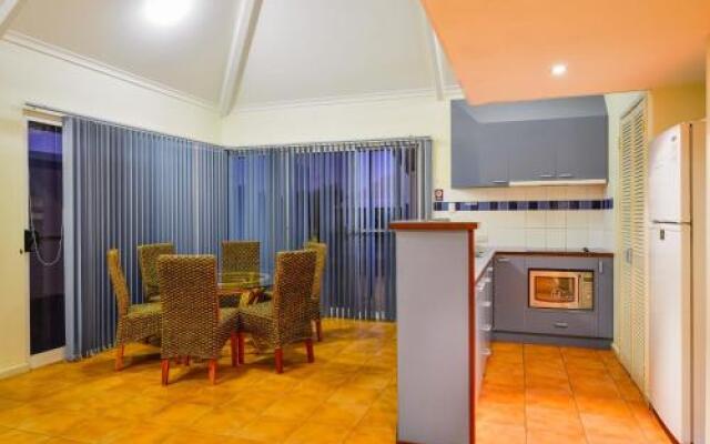 Osprey Holiday Village Unit 119 Close To The Pool