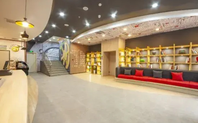 Ibis Hotel