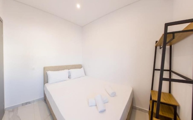 Delfini Girni Apartments