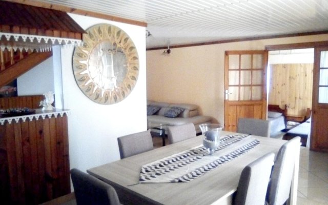 House with 4 Bedrooms in Pont D'Yves, with Wonderful Sea View, Enclosed Garden And Wifi - 26 Km From the Beach