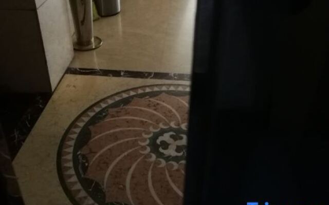 Xiaojia Biyu Business Hotel