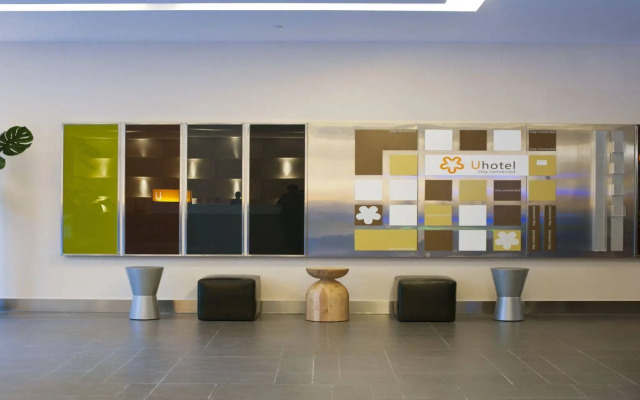 U Hotel