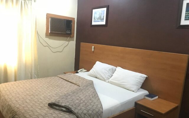 Grand Riviera Suites